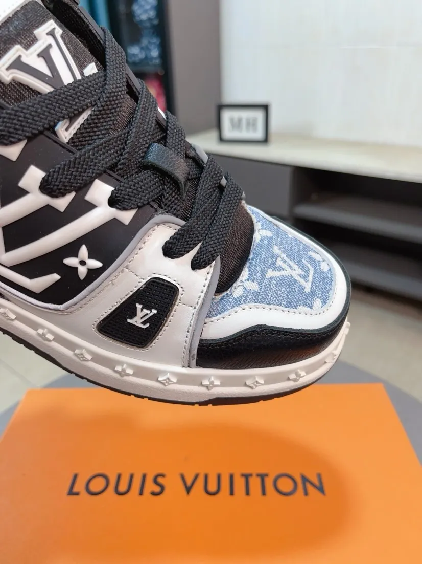 Men's men's shoes 💰620🌹🌹 Comes with a full set of packaging "Loui* Vuitto*" LV's new Gaobang sports and casual shoes. Imported first-layer cowhide ➕ Imported sheepskin lining is high-end and comfortable, and the original outsole is light and wear-resistant! Purely handmade, details determine quality! Code number 38-44
